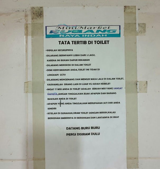 4 Tata Tertib di Toilet Ini Bikin Kamu Terus Baca Walau Nggak Pengen